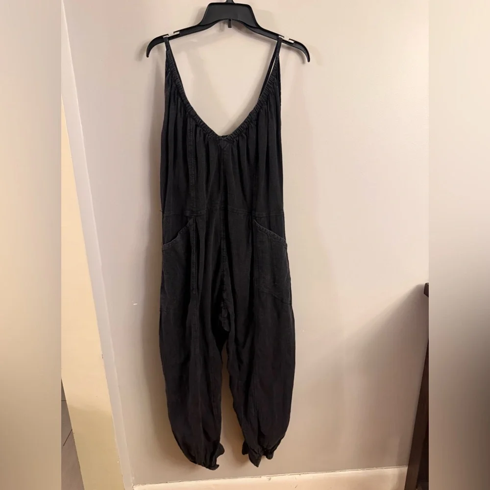 Free People Black Oversized Harem Jumpsuit Small Boho Wide Leg Pockets Slouchy